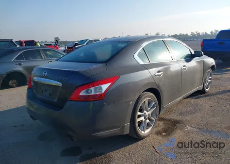 2010 Nissan Maxima z USA, uszkodzony, nr VIN 1N-4AA5AP9AC86998